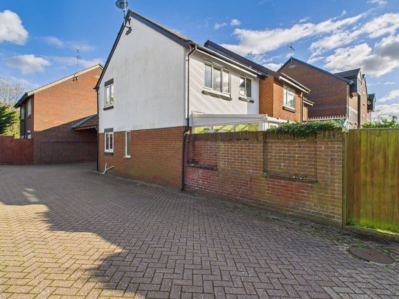 Gloucester Estate Agent - TG Residential property image