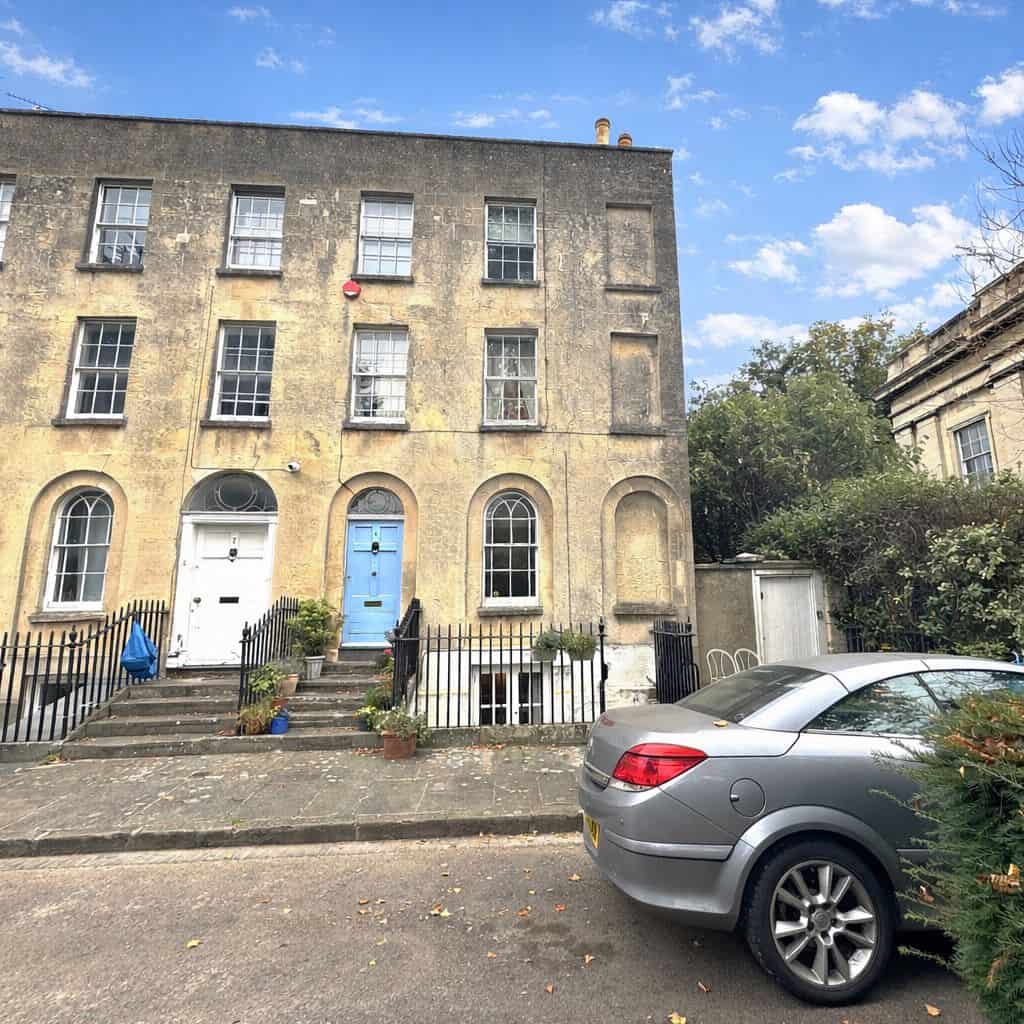 Wellington Parade, Gloucester