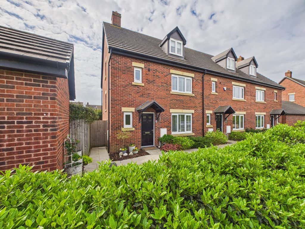 Sowthistle Drive, Hardwicke