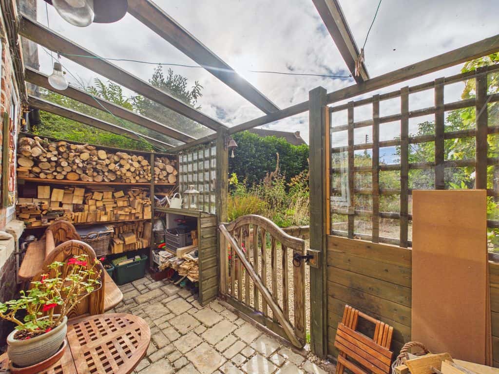 Gloucester Estate Agent - TG Residential property image